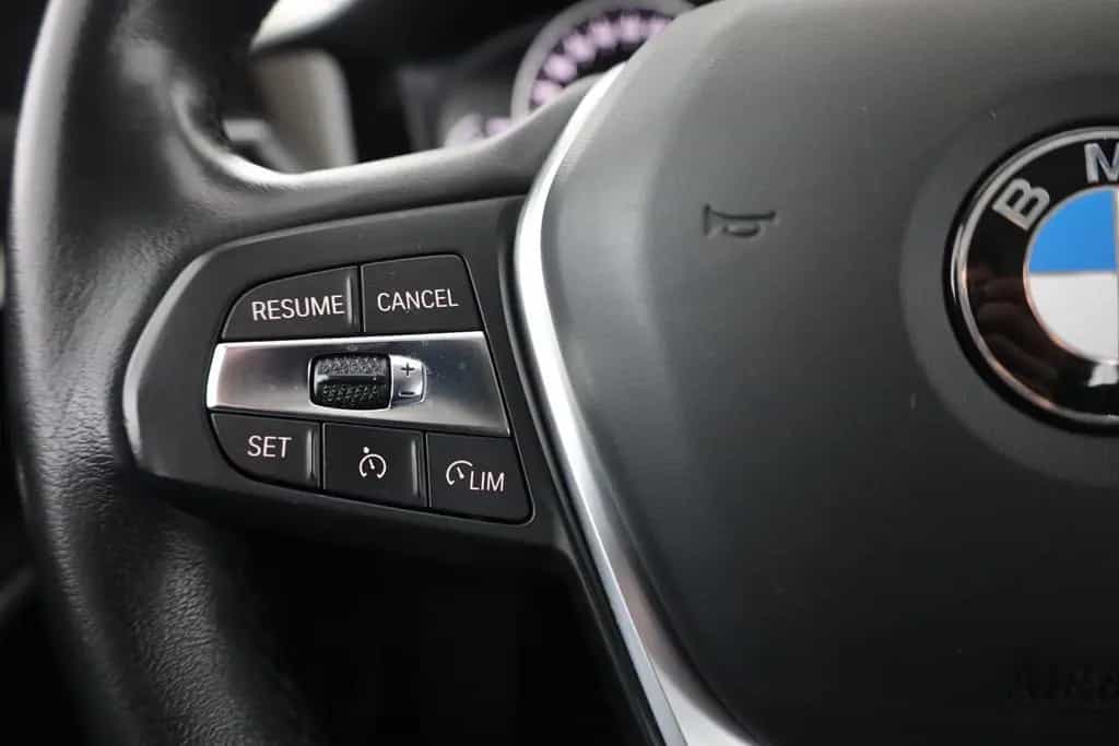 BMW 318 d Touring Advantage LED Navi Sitzheizung PDC 01/2020-photo-16