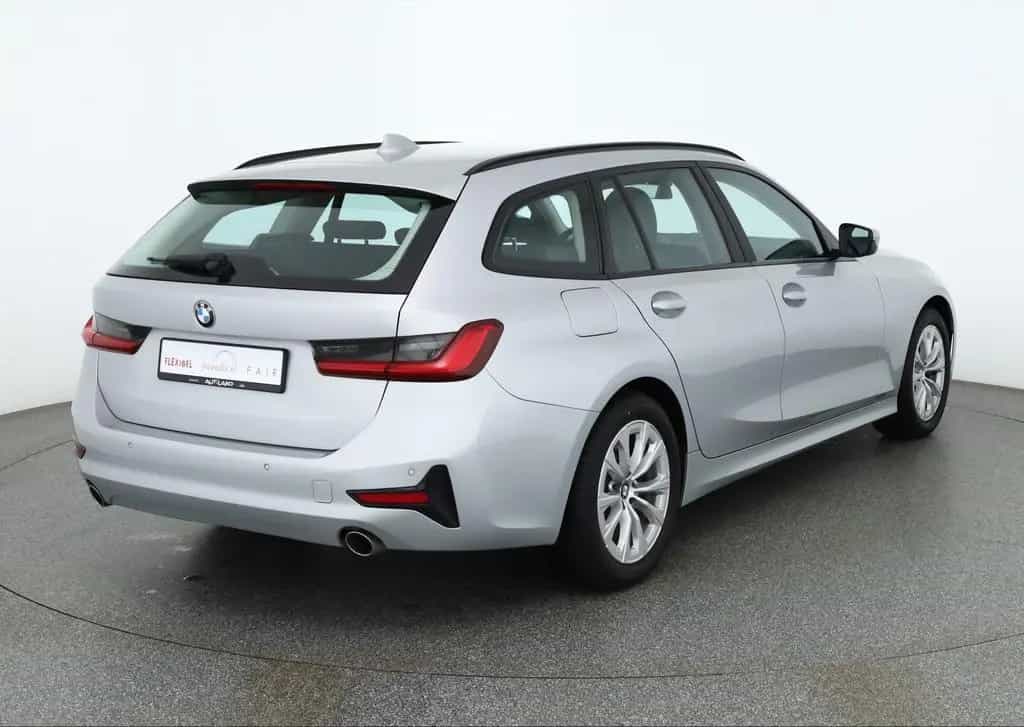 BMW 318 d Touring Advantage LED Navi Sitzheizung PDC 01/2020-photo-4
