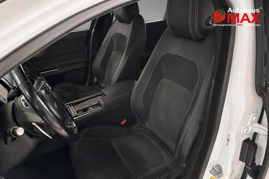 Jaguar XF Sportbrake S~SZH~SpurH~TotW~LHZ~Tempo 07/2018-photo-11