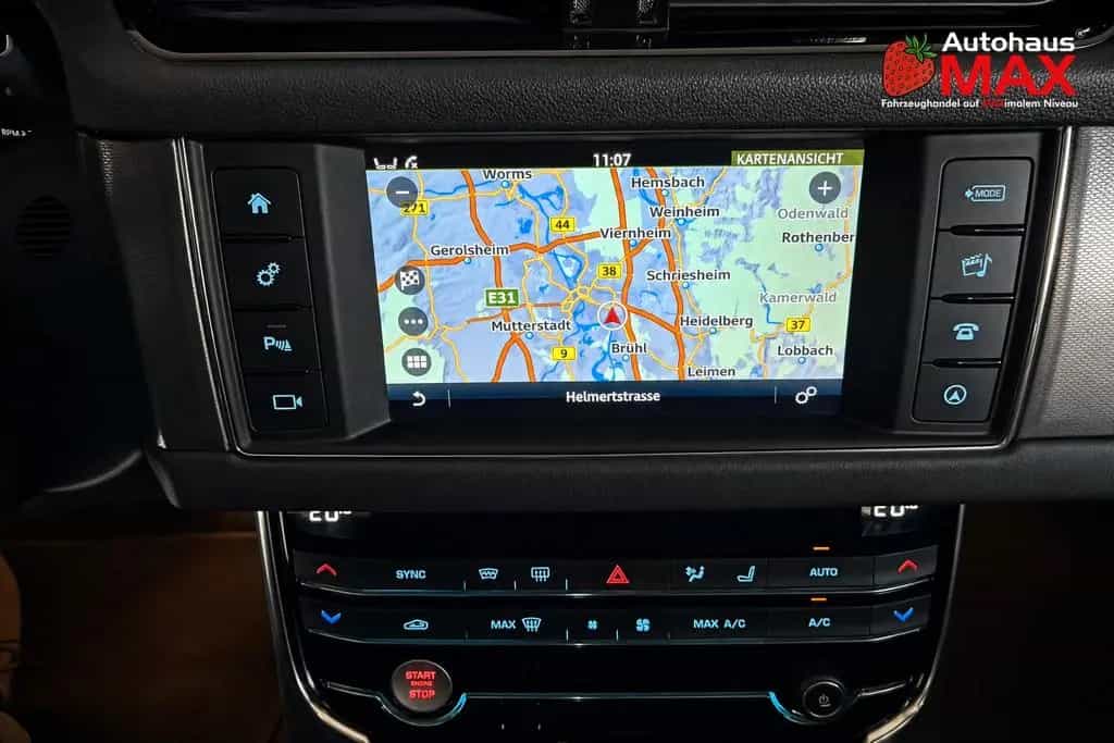 Jaguar XF Sportbrake S~SZH~SpurH~TotW~LHZ~Tempo 07/2018-photo-16