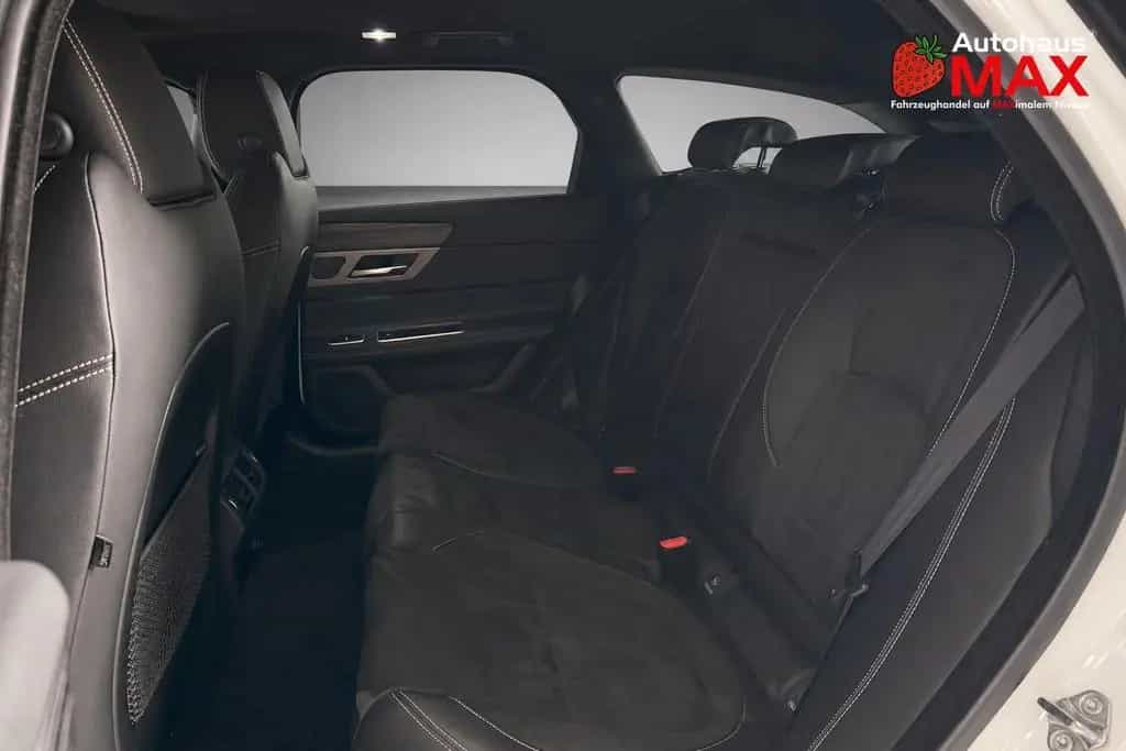 Jaguar XF Sportbrake S~SZH~SpurH~TotW~LHZ~Tempo 07/2018-photo-23