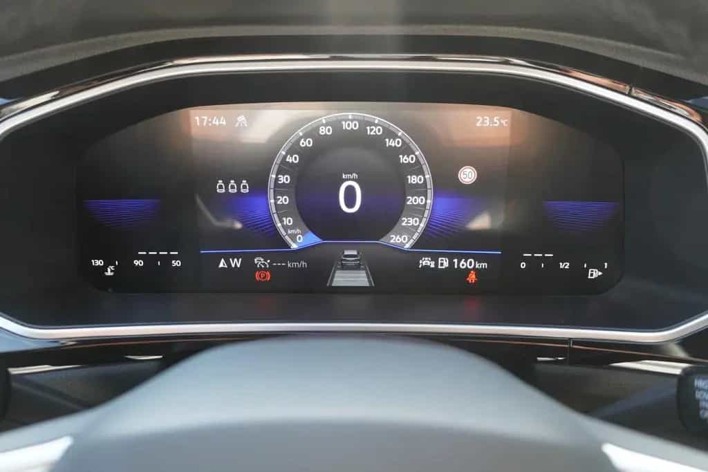 Volkswagen T-Roc 1.0 R-Line LED Navi ACC Sitzheizung Kamera 01/2023-photo-33