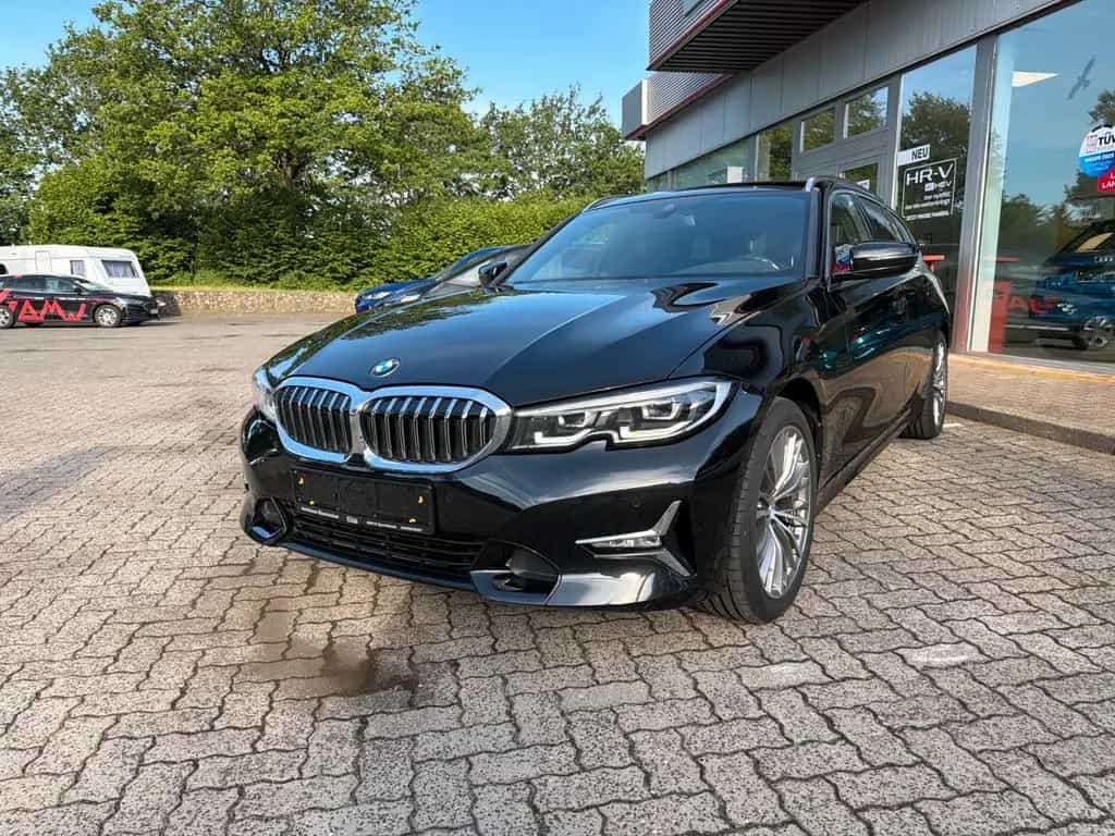 BMW 320 3 Touring 320 d Luxury Line 03/2022-photo-0
