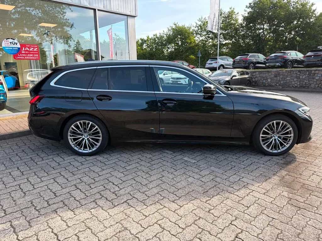 BMW 320 3 Touring 320 d Luxury Line 03/2022-photo-3