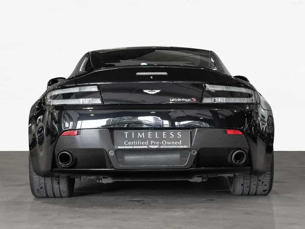 Aston Martin V12 Vantage S Coupe Aston Martin Hamburg 09/2014-photo-17