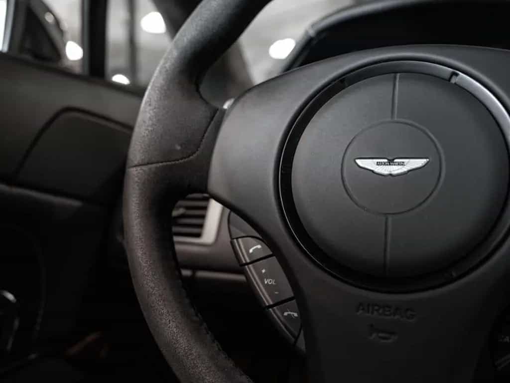 Aston Martin V12 Vantage S Coupe Aston Martin Hamburg 09/2014-photo-22