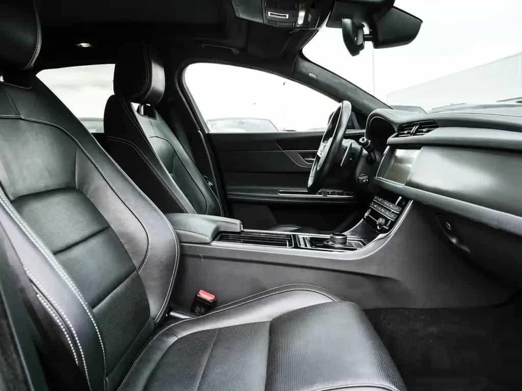 Jaguar XF Sportbrake Chequered Flag AWD Niveau Panorama 08/2020-photo-2