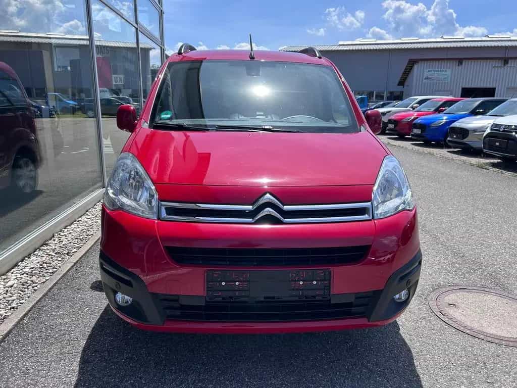 Citroën Berlingo Shine 1.2 PureTech 110 Stop&Start 81... 03/2018-photo-5