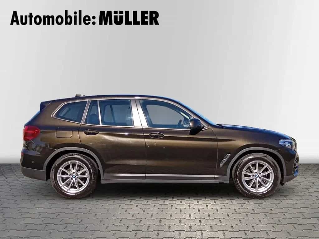 BMW X3 xDrive 20i Aut.+HEADUP+LKRDHZG+KEYLESS GO+ 07/2019-photo-3
