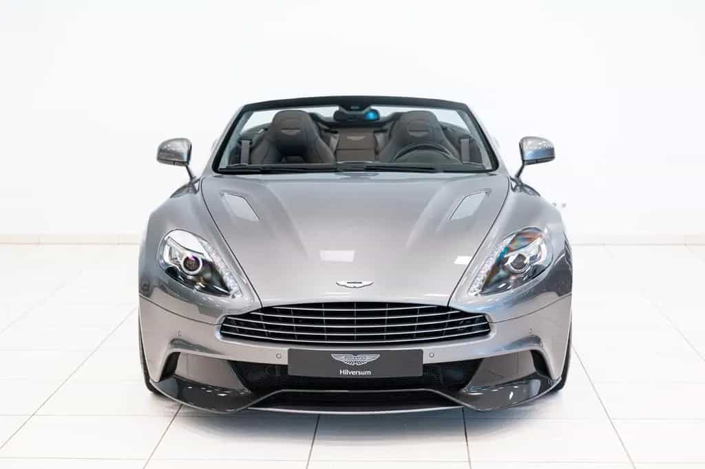 Aston Martin Vanquish Volante | 8-Speed | Tungsten Silver | 06/2017-photo-1