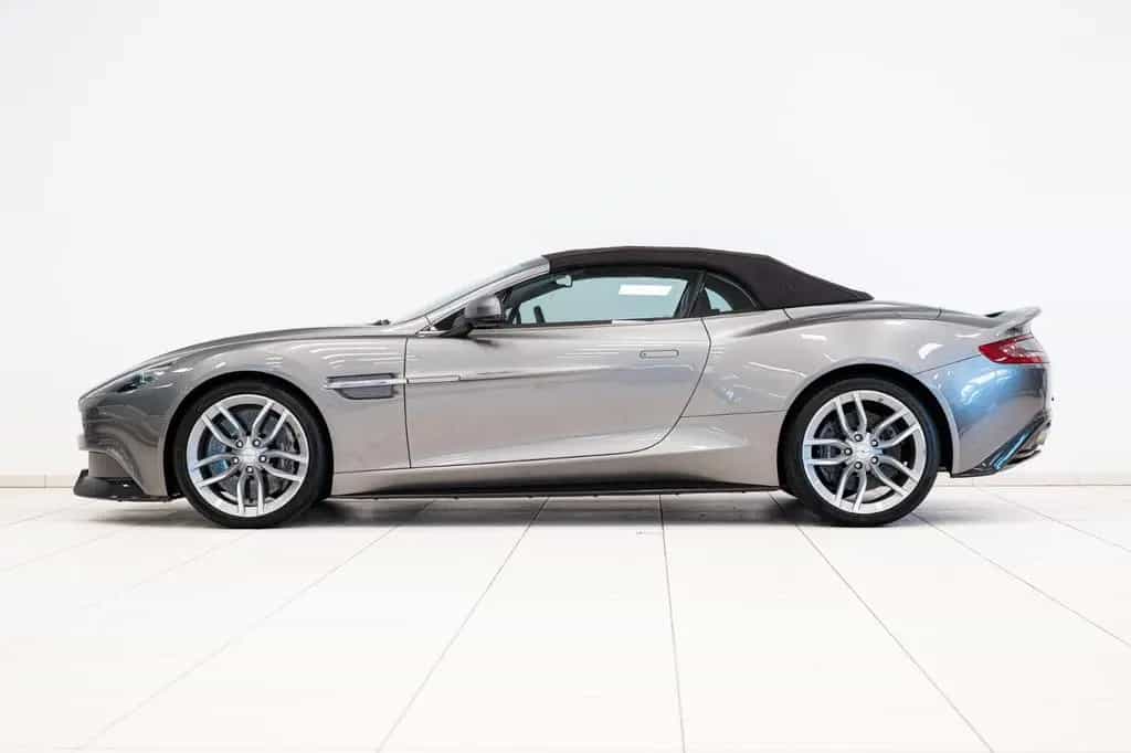 Aston Martin Vanquish Volante | 8-Speed | Tungsten Silver | 06/2017-photo-8