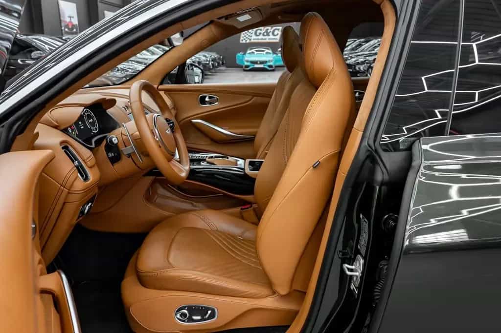 Aston Martin DBX // NETTO EXPORT // ACCIDENT FREE 05/2021-photo-15