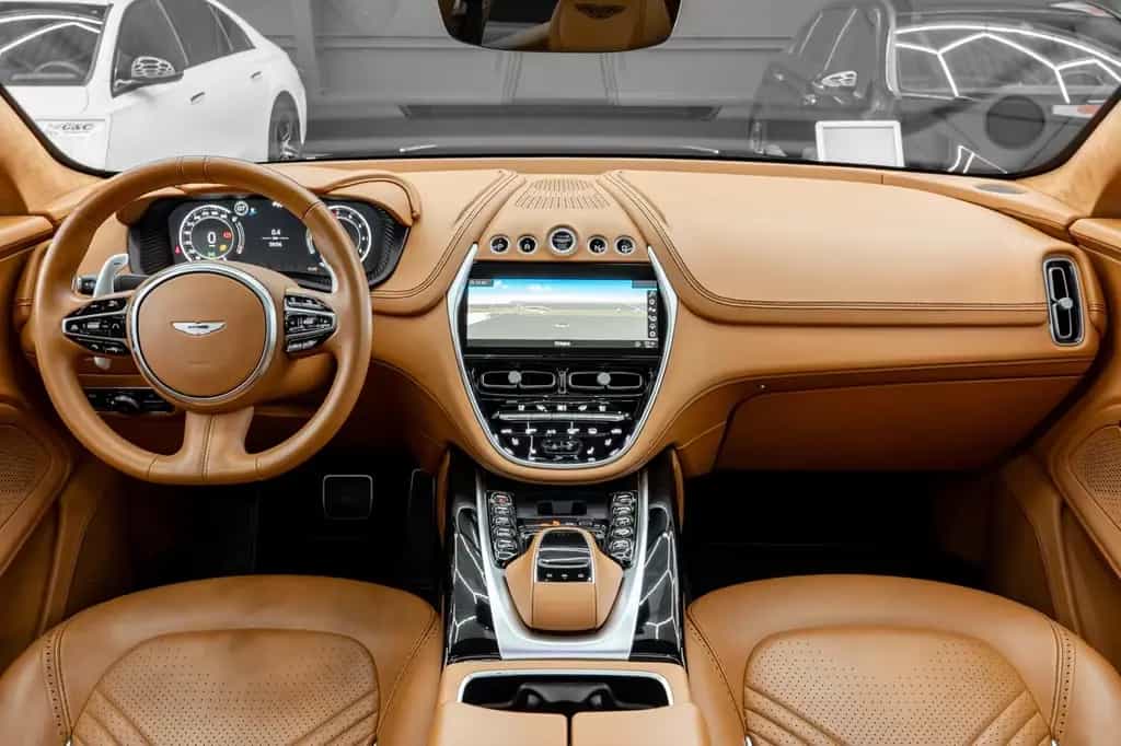 Aston Martin DBX // NETTO EXPORT // ACCIDENT FREE 05/2021-photo-8