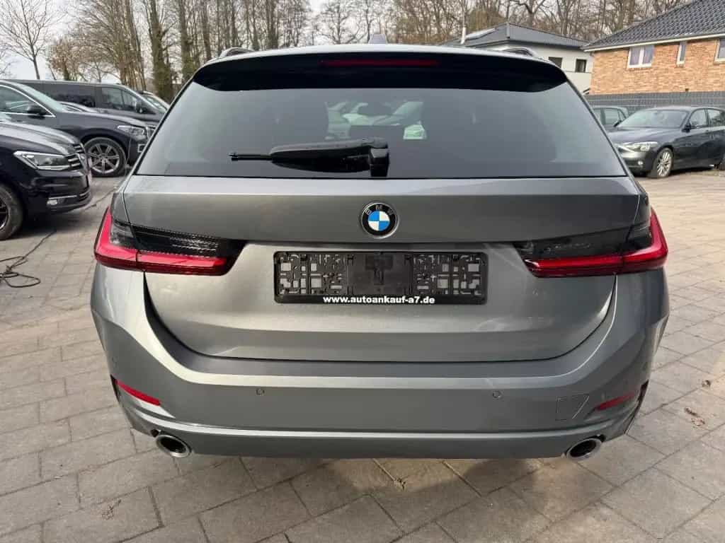 BMW 320 d Touring xDrive Aut. 08/2022-photo-6