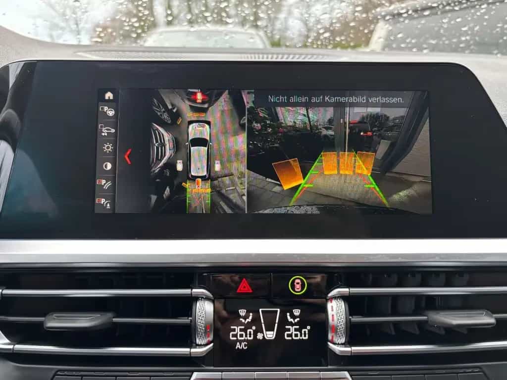 BMW 320 d Advantage *360°KAMERA/NAVI* 08/2020-photo-11