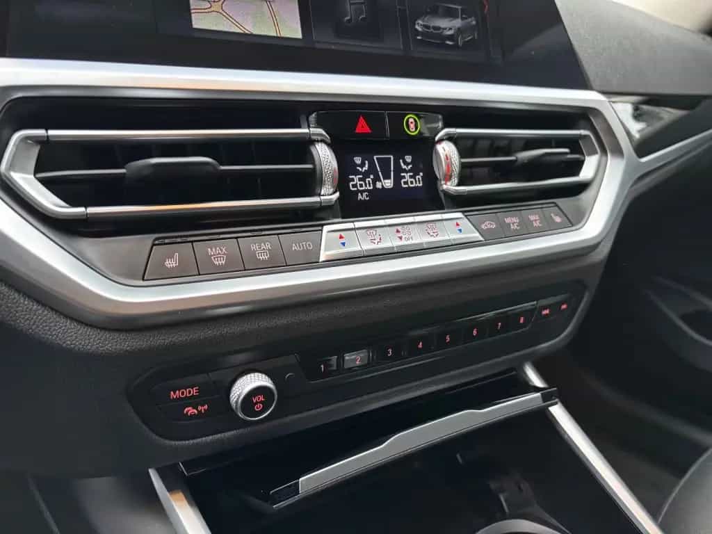 BMW 320 d Advantage *360°KAMERA/NAVI* 08/2020-photo-13