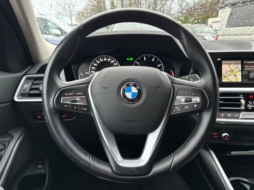 BMW 320 d Advantage *360°KAMERA/NAVI* 08/2020-photo-7