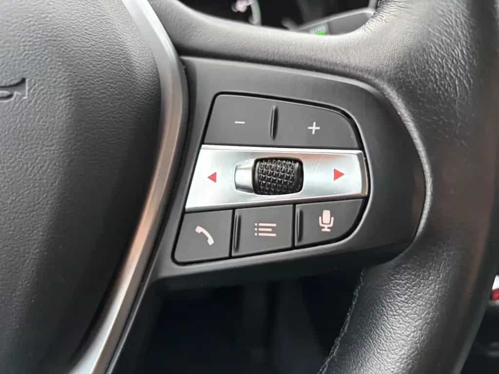 BMW 320 d Advantage *360°KAMERA/NAVI* 08/2020-photo-9
