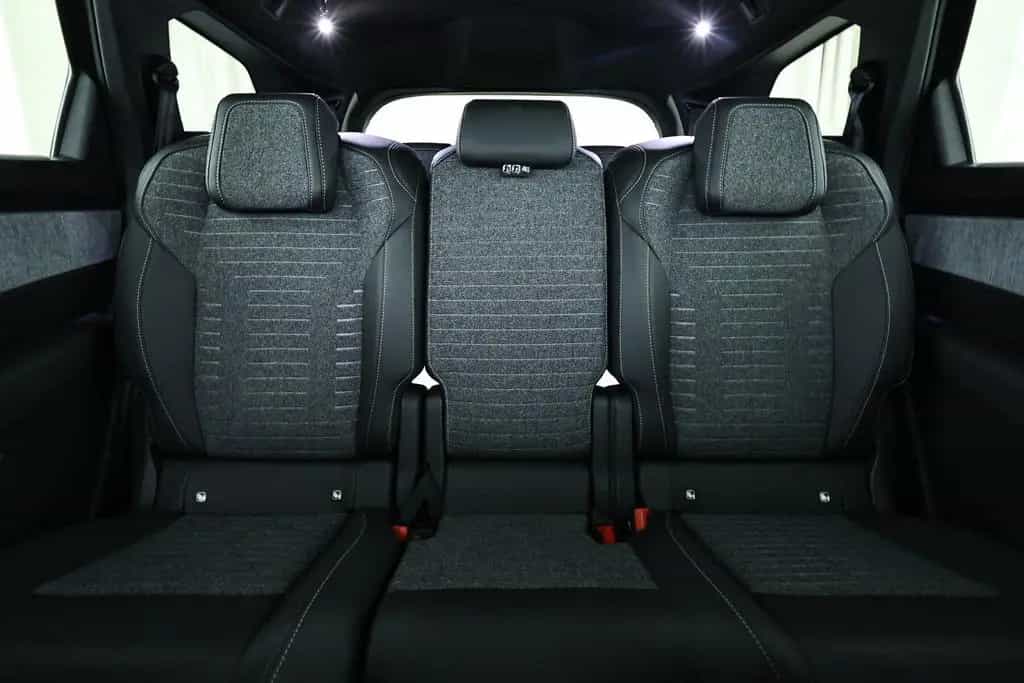Peugeot 5008 1.2 MH 136 Allure|ACC|NAV|360°|SHZG|LED|7Si 03/2025-photo-14