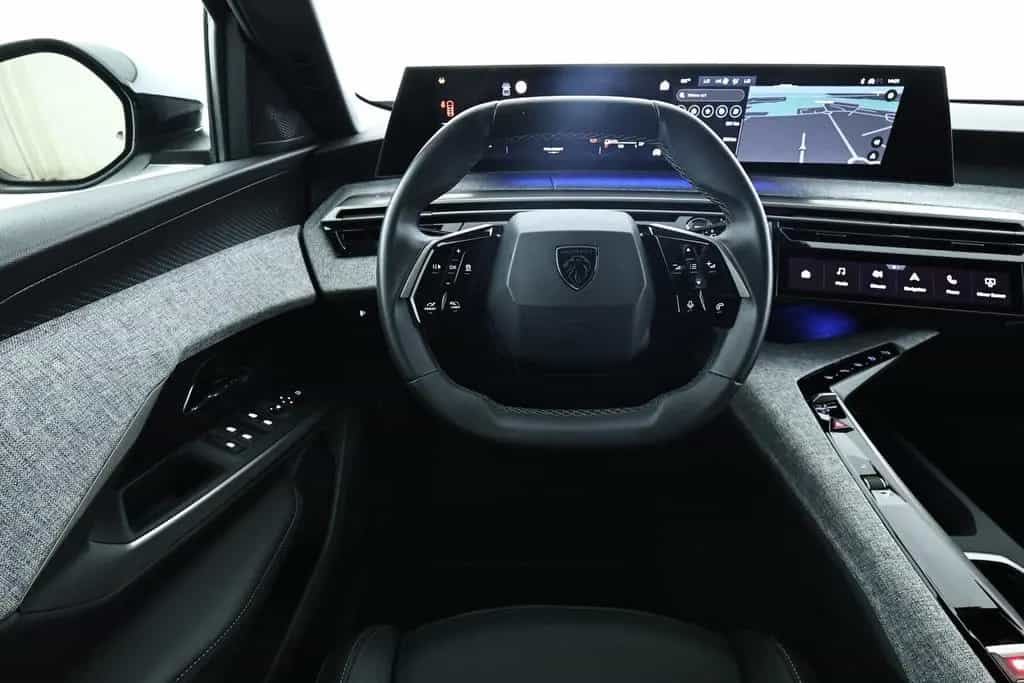 Peugeot 5008 1.2 MH 136 Allure|ACC|NAV|360°|SHZG|LED|7Si 03/2025-photo-9