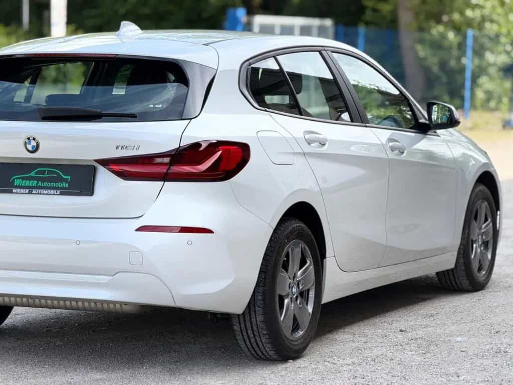 BMW 116 i Advantage°LED°ACTIVE GUARD PLUS°PDC°SITZHE 02/2022-photo-17