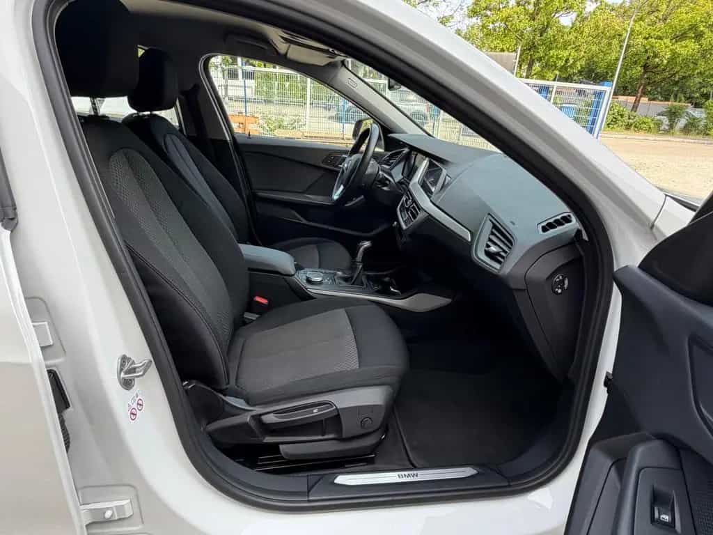 BMW 116 i Advantage°LED°ACTIVE GUARD PLUS°PDC°SITZHE 02/2022-photo-24