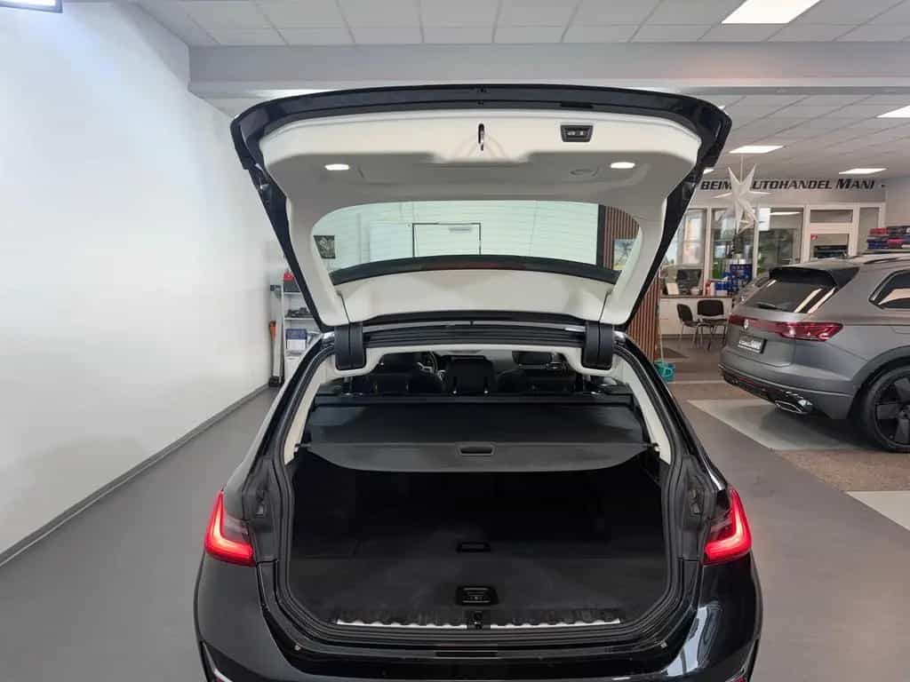 BMW 320 M d Luxury Line/Pano-Dach/LederPDC/ACC/PDC/ 12/2020-photo-16