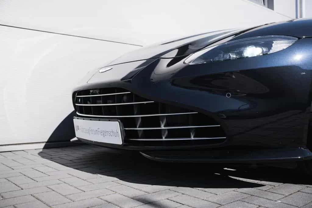 Aston Martin V8 Vantage 4.0 V8 - Sitzbelüftung-Service neu 03/2023-photo-22
