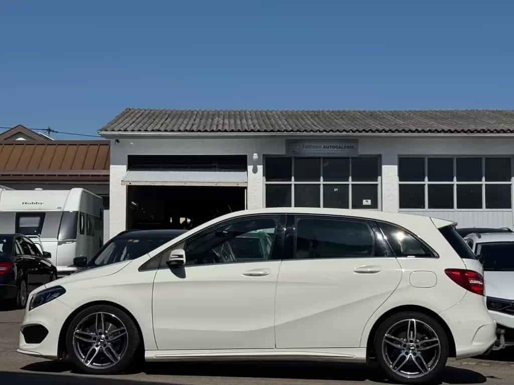 Mercedes-Benz B 250 AUTOMATIK**AMG LINE**GARANTIE*AHK*8-FACH* 05/2017-photo-2