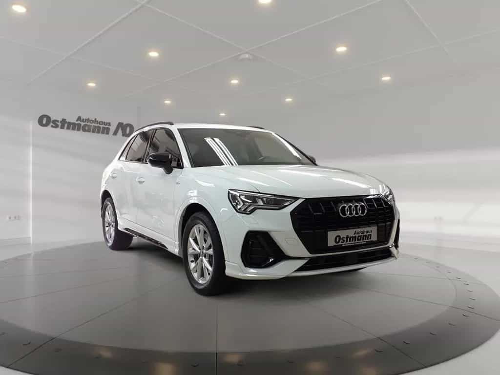Audi Q3 40 2.0TFSI quattro S-Line *Navi*AHK*LED*Sitzh 07/2019-photo-4