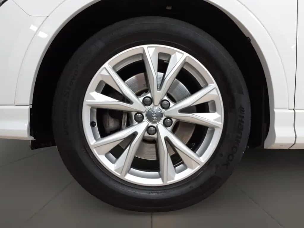 Audi Q3 40 2.0TFSI quattro S-Line *Navi*AHK*LED*Sitzh 07/2019-photo-5