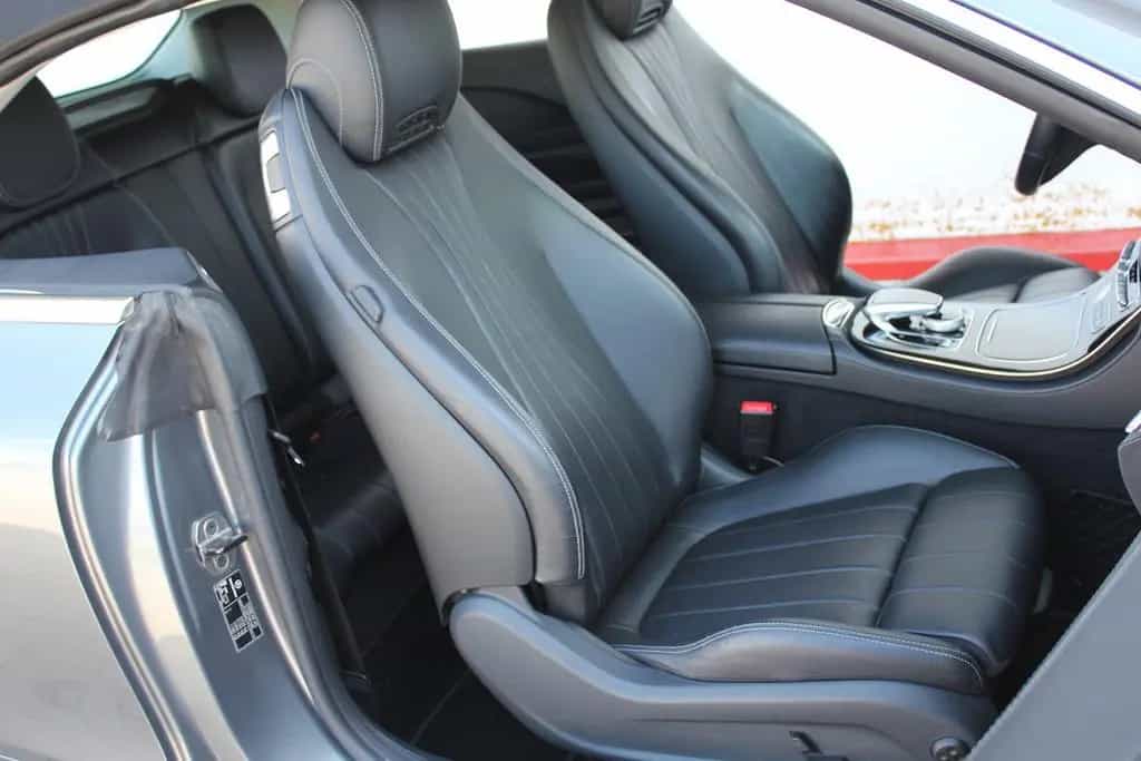 Mercedes-Benz E 200 Cabrio Cap & Scarf letzter Halter s. 2019 05/2018-photo-10