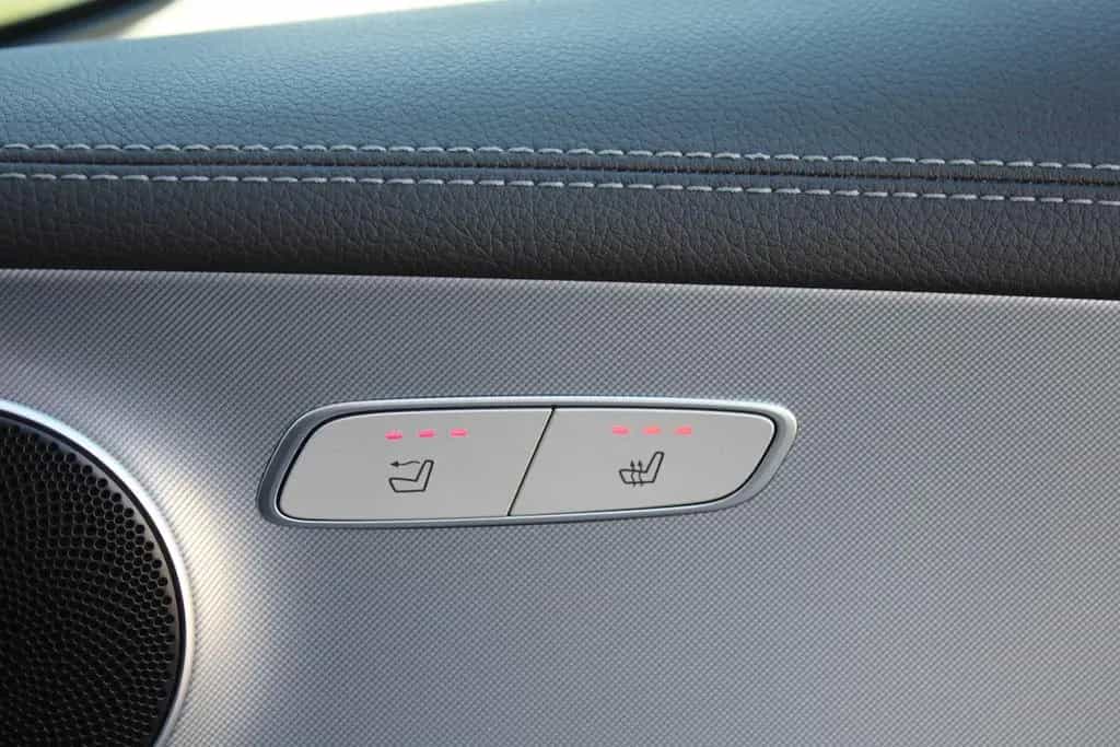 Mercedes-Benz E 200 Cabrio Cap & Scarf letzter Halter s. 2019 05/2018-photo-12