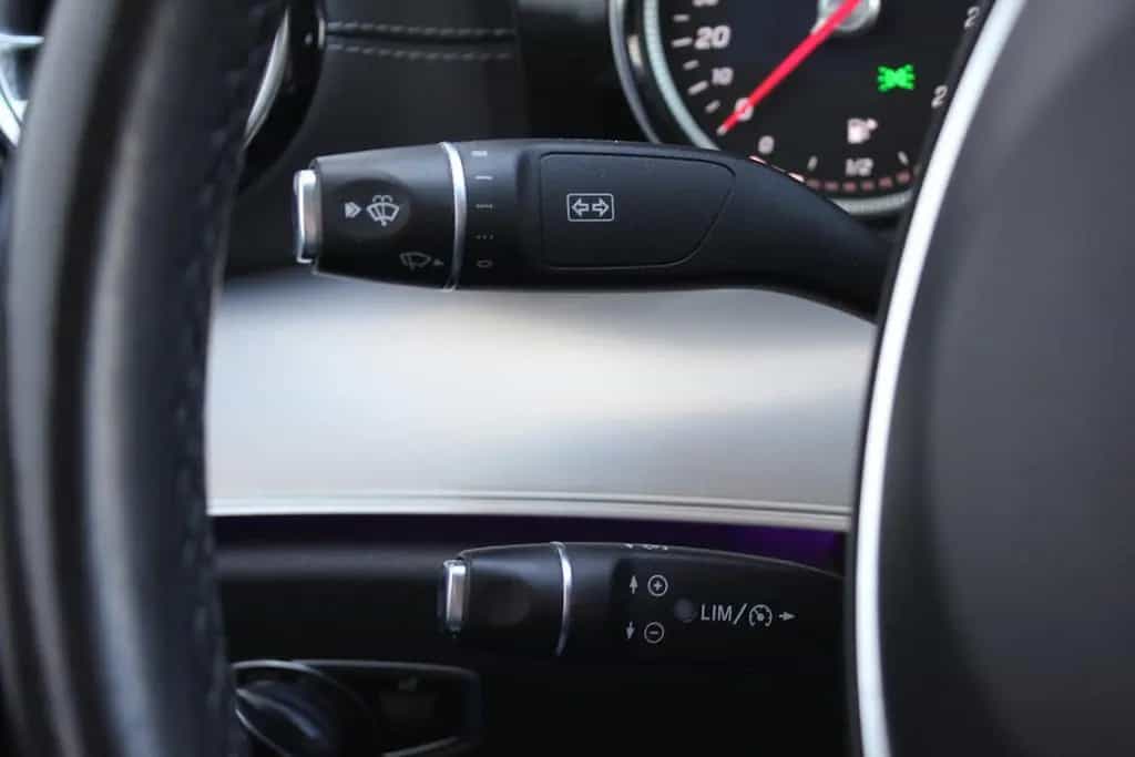 Mercedes-Benz E 200 Cabrio Cap & Scarf letzter Halter s. 2019 05/2018-photo-18