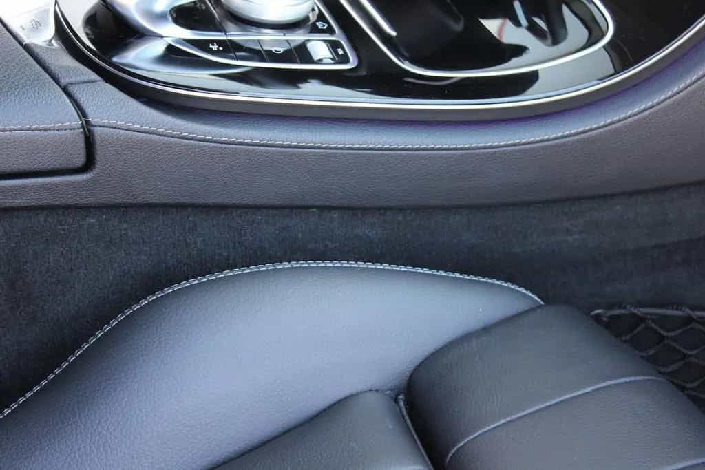 Mercedes-Benz E 200 Cabrio Cap & Scarf letzter Halter s. 2019 05/2018-photo-23