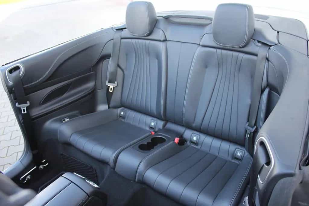 Mercedes-Benz E 200 Cabrio Cap & Scarf letzter Halter s. 2019 05/2018-photo-29