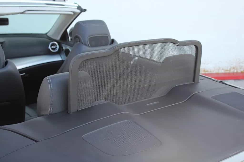 Mercedes-Benz E 200 Cabrio Cap & Scarf letzter Halter s. 2019 05/2018-photo-34