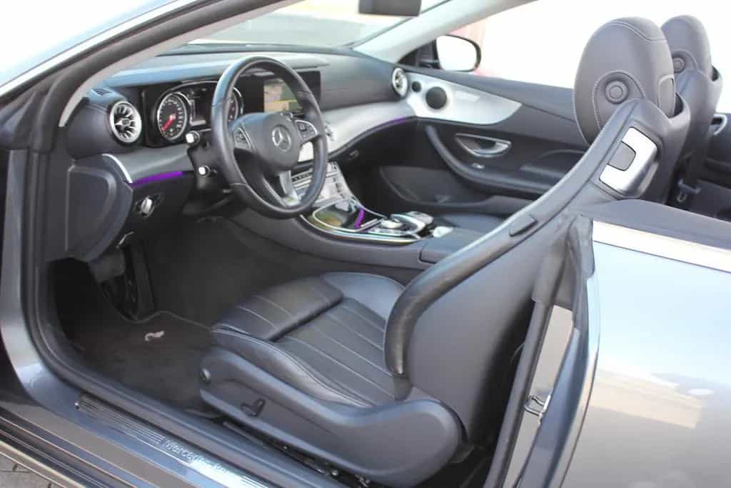 Mercedes-Benz E 200 Cabrio Cap & Scarf letzter Halter s. 2019 05/2018-photo-6