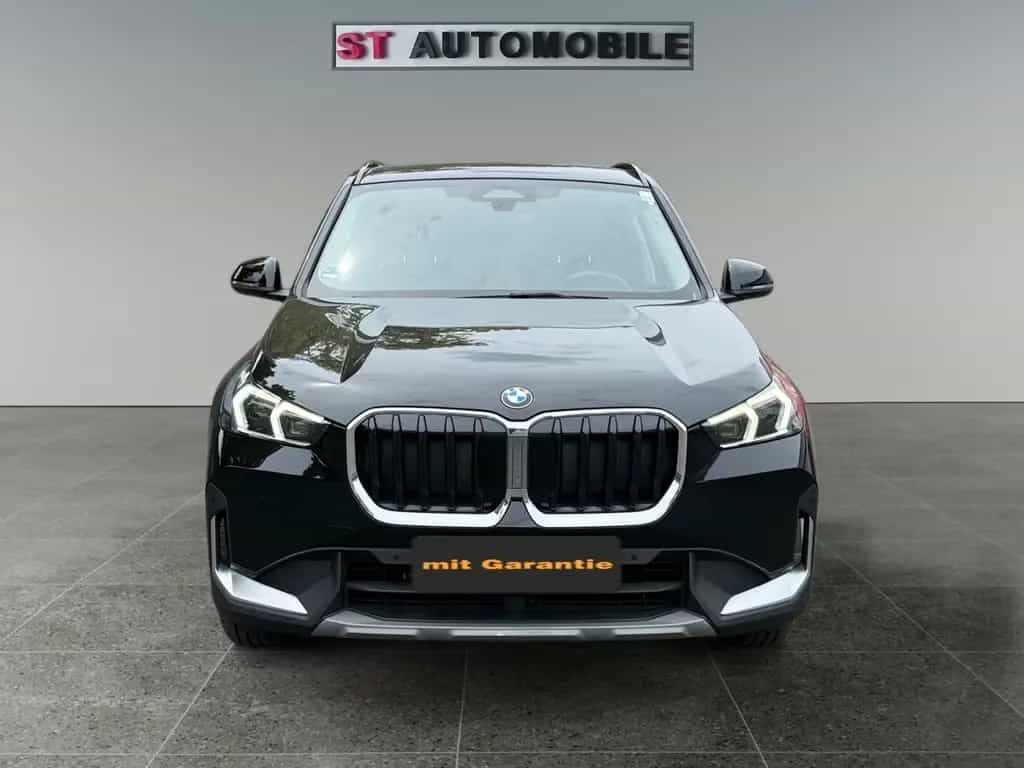 BMW X1 18 i sDrive-Kamera-Automatik-Navi-1.Hand 02/2023-photo-1