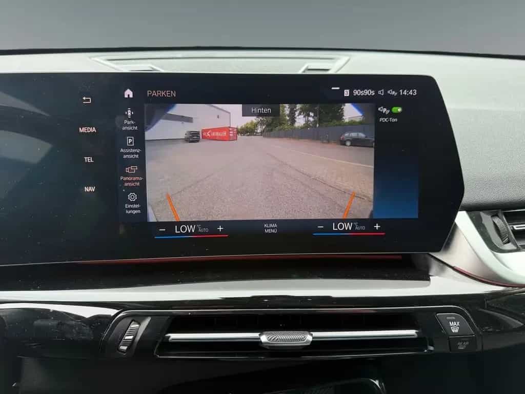 BMW X1 18 i sDrive-Kamera-Automatik-Navi-1.Hand 02/2023-photo-12
