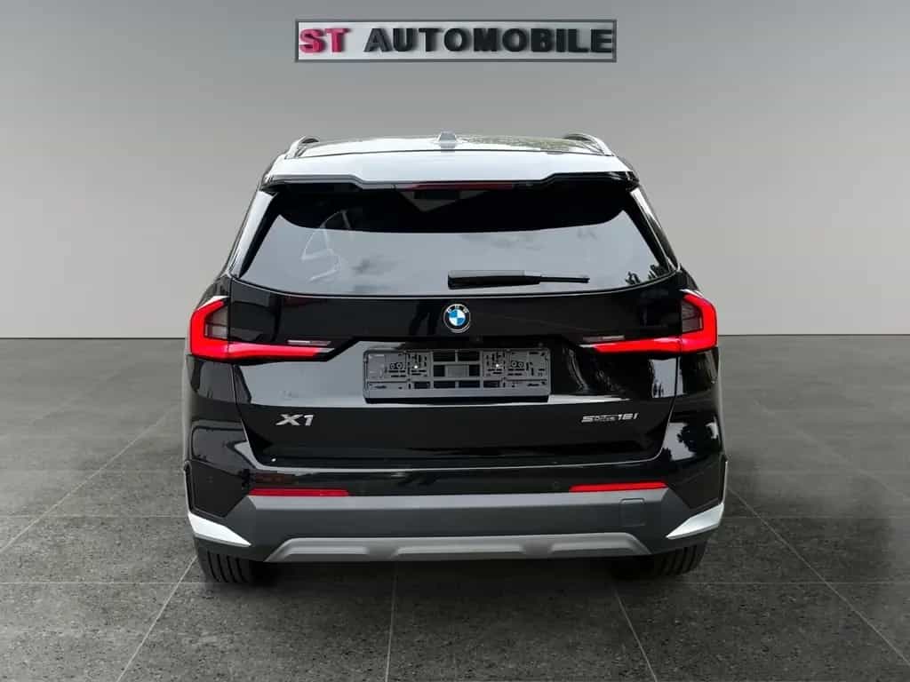 BMW X1 18 i sDrive-Kamera-Automatik-Navi-1.Hand 02/2023-photo-4