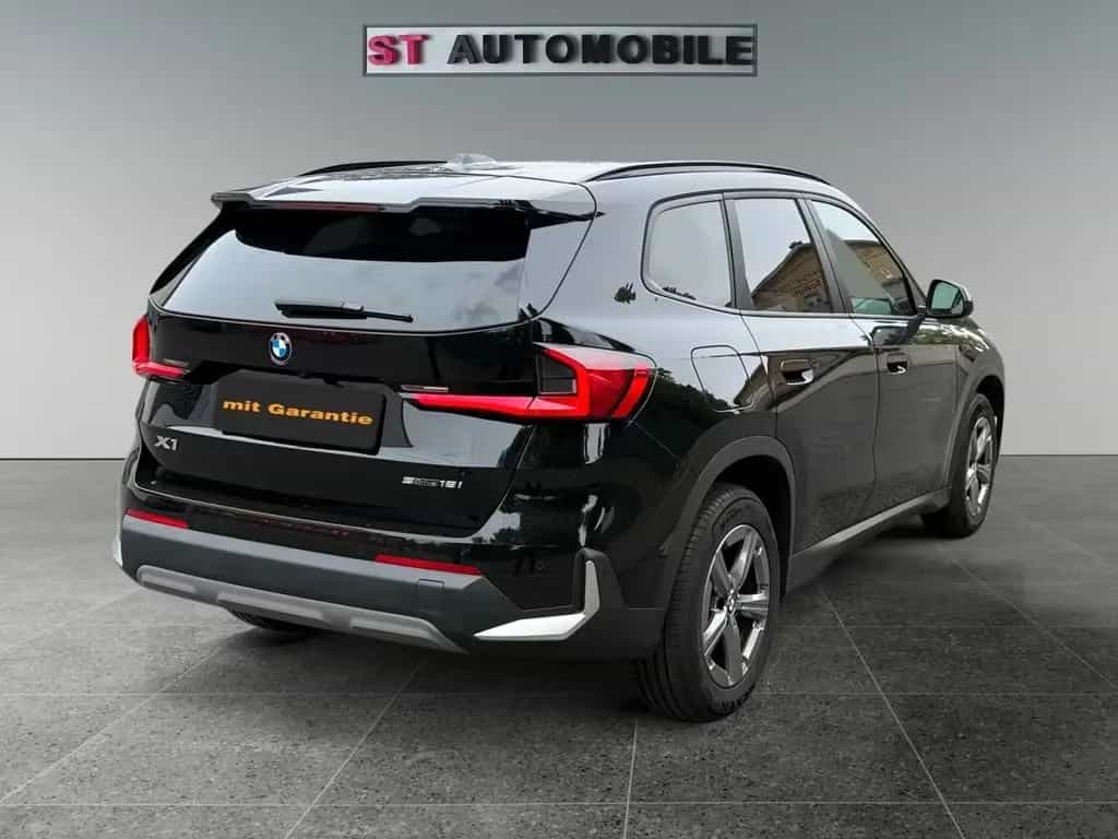 BMW X1 18 i sDrive-Kamera-Automatik-Navi-1.Hand 02/2023-photo-5