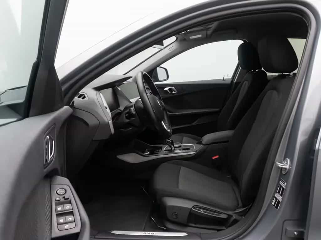 BMW 118 i GeschwindigReg DAB AHK DriveAs LED CockpitP 04/2023-photo-18