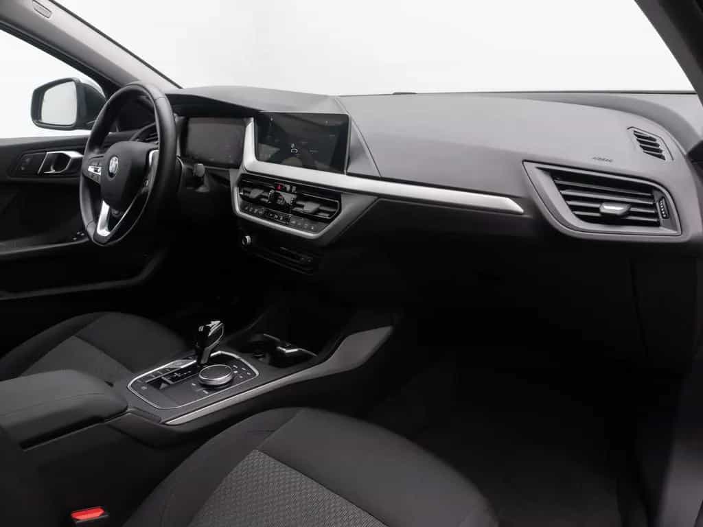 BMW 118 i GeschwindigReg DAB AHK DriveAs LED CockpitP 04/2023-photo-22