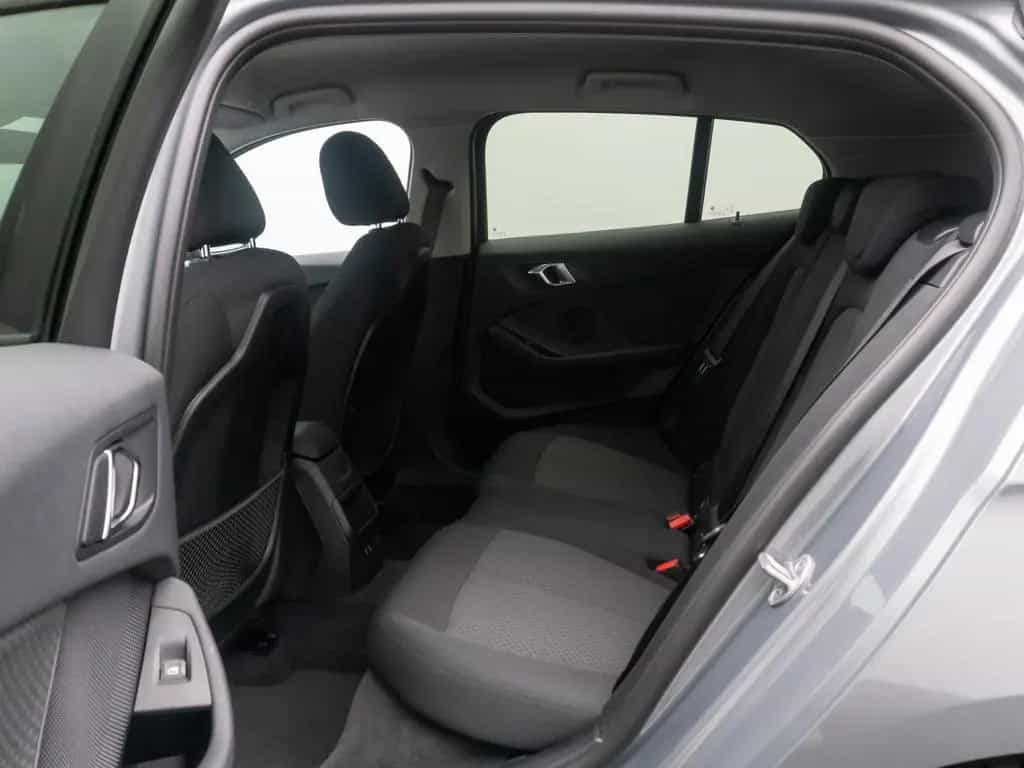 BMW 118 i GeschwindigReg DAB AHK DriveAs LED CockpitP 04/2023-photo-24
