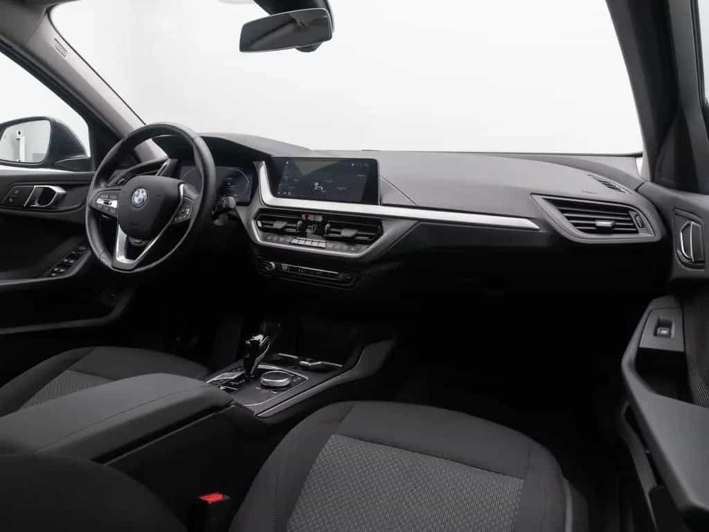 BMW 118 i GeschwindigReg DAB AHK DriveAs LED CockpitP 04/2023-photo-36