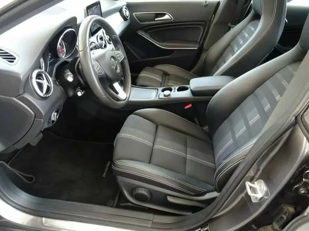 Mercedes-Benz CLA 200 Urban Pro 7G-Tronic,AHK,Leder,Panorama 07/2016-photo-4