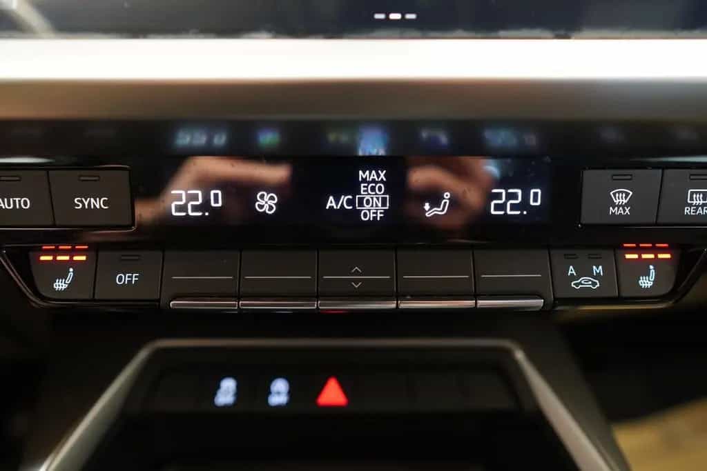 Audi A3 SB 30 TFSI "SITZH*CARPLAY*TEMP*VIRTUAL" 05/2022-photo-32