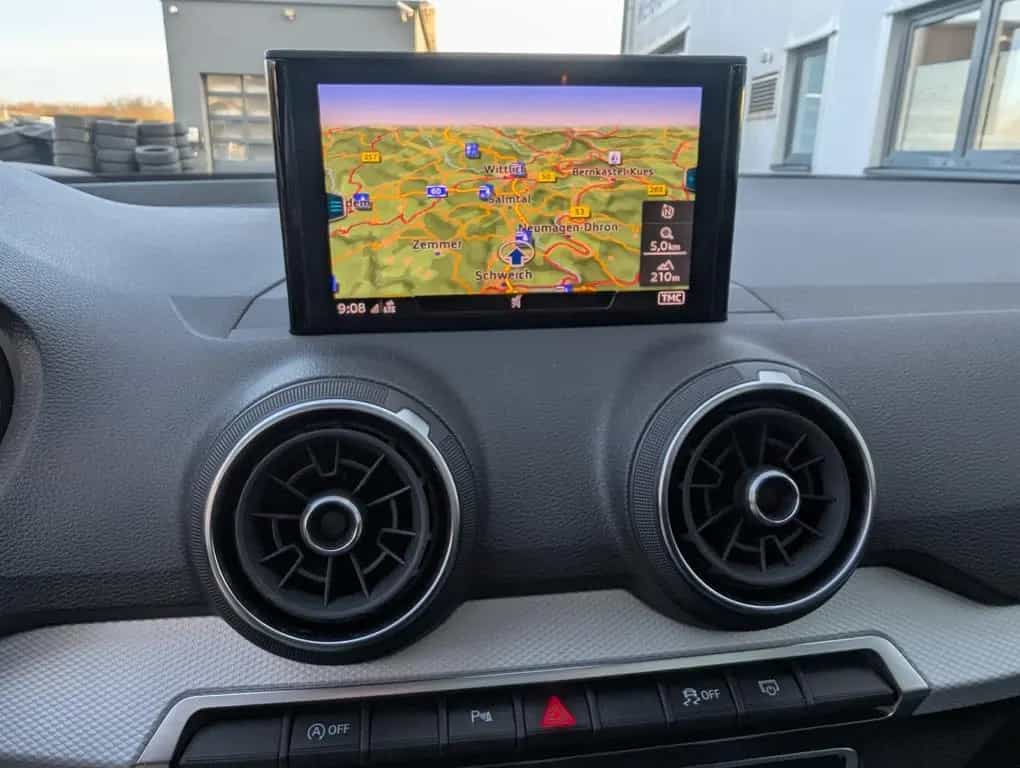 Audi Q2 35 TFSI S-Line 06/2019-photo-20