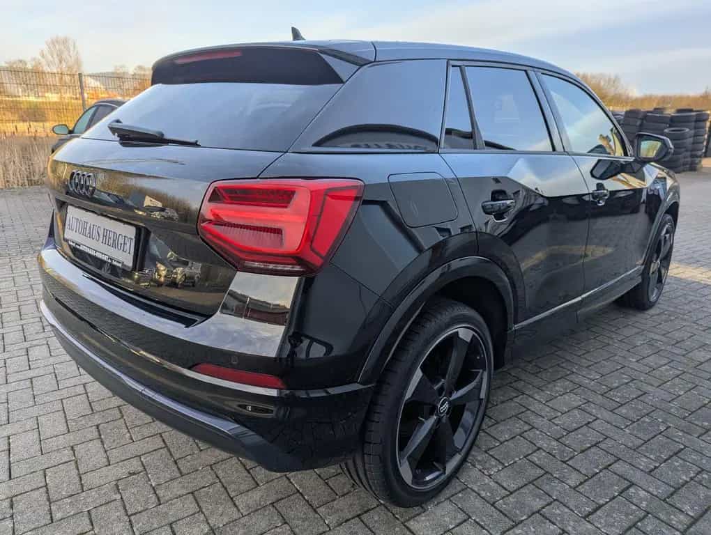 Audi Q2 35 TFSI S-Line 06/2019-photo-3